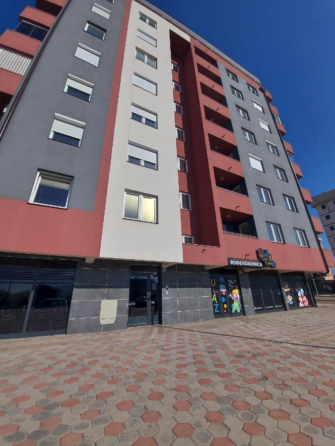 Apartman Victoria Lukavica Exterior photo